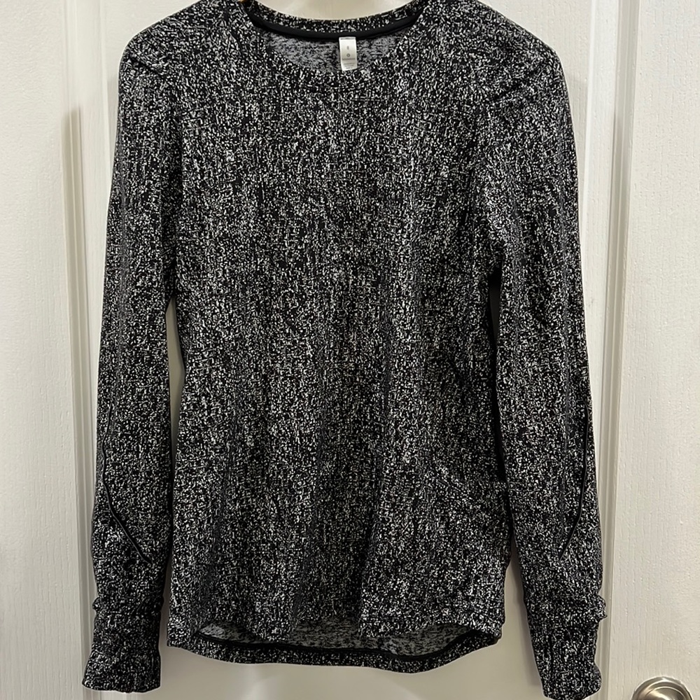 Lululemon running top